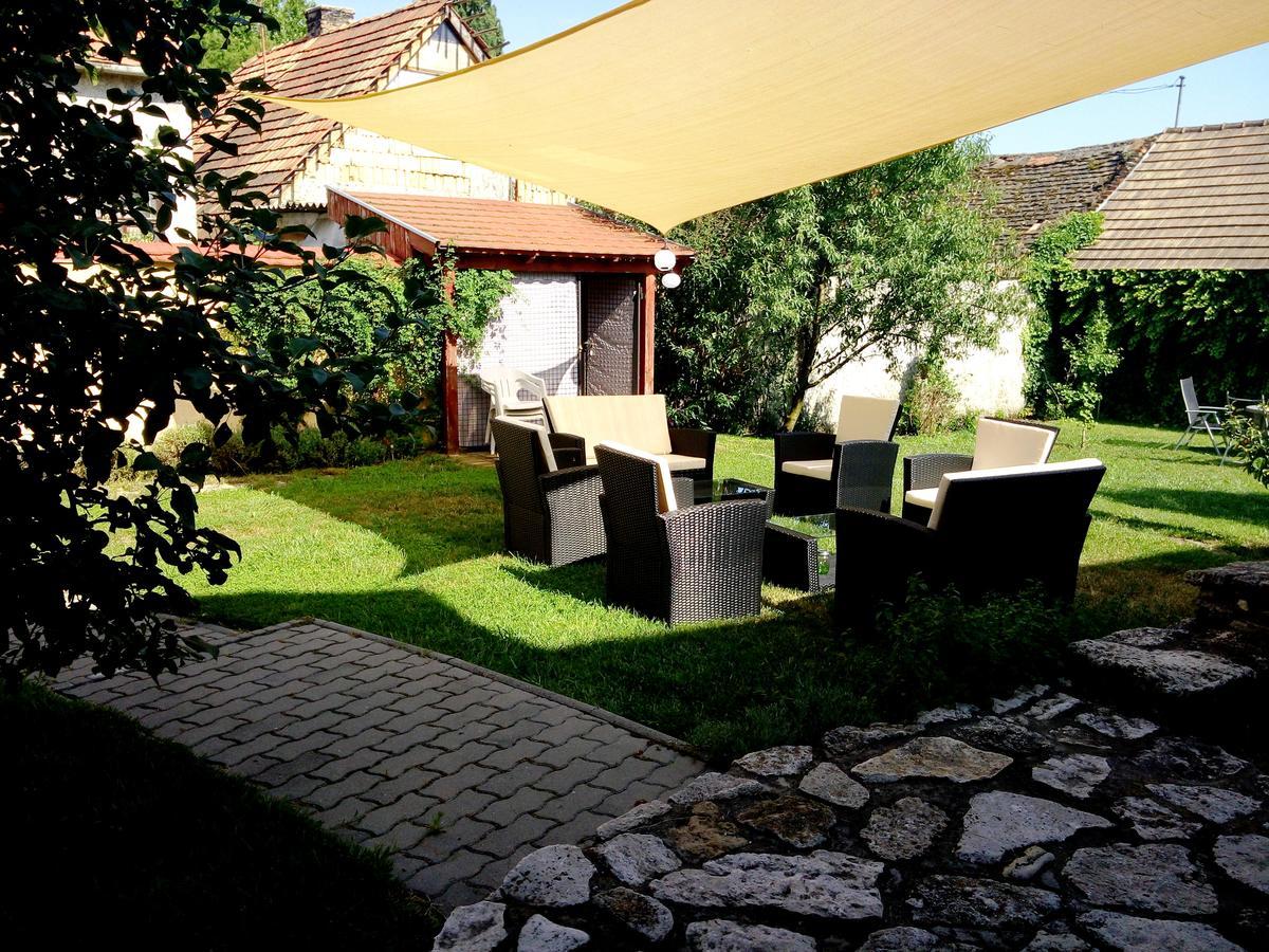 Malom-To Vendeghaz Tapolca Hotel Bagian luar foto